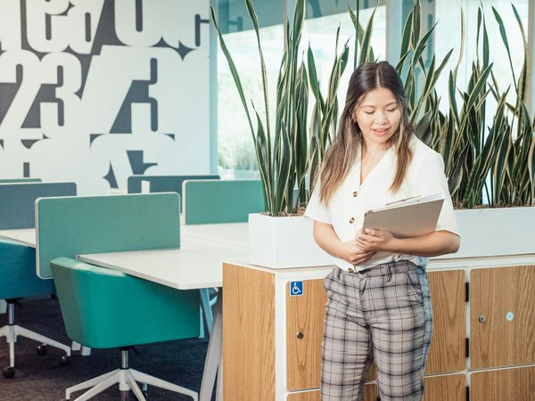 Harmoniser les Compétences Intergénérationnelles : Stratégies pour Résoudre les Conflits au Travail