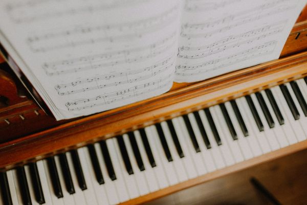 Top professeurs de piano à Orléans : inscrivez-vous maintenant